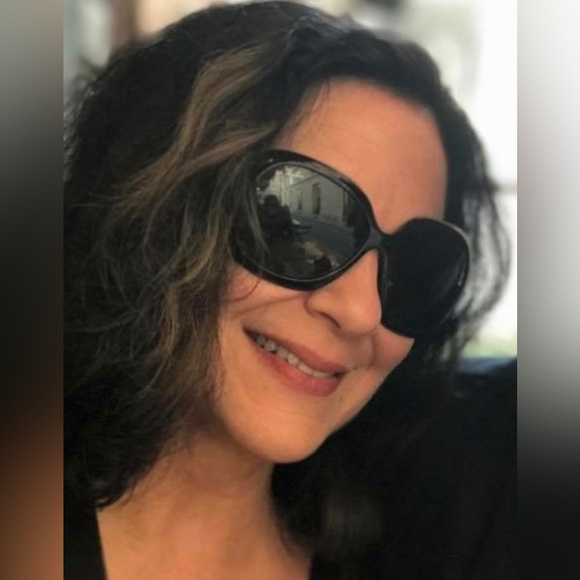 Meet your Posher, Anna - Picture 2 of 2